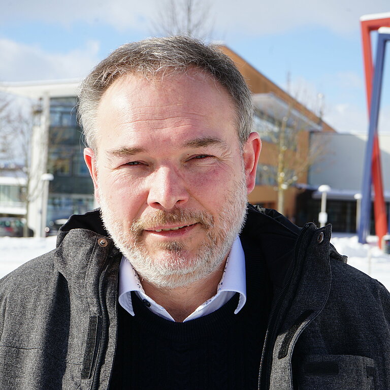Project leader Prof. Dr. Günter Müller-Czygan