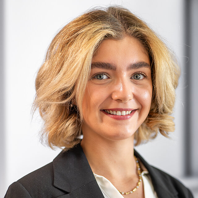  Celine Stumpf | Hof University of Applies Sciences