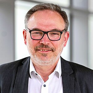 Prof. Günter Müller-Czygan | Hof University of Applies Sciences Prof. Günter Müller-Czygan | Hof University of Applies Sciences