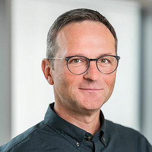 Prof. Dr. Thomas Schaller | Hof University of Applies Sciences Prof. Dr. Thomas Schaller | Hof University of Applies Sciences