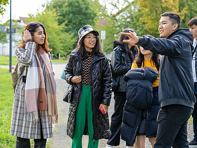 International students on campus of Hof University