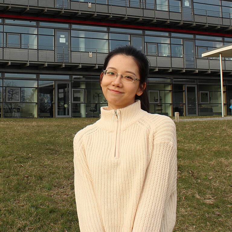 Liying from China on the campus of Hof University