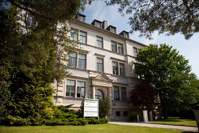 Campus Münchberg university building