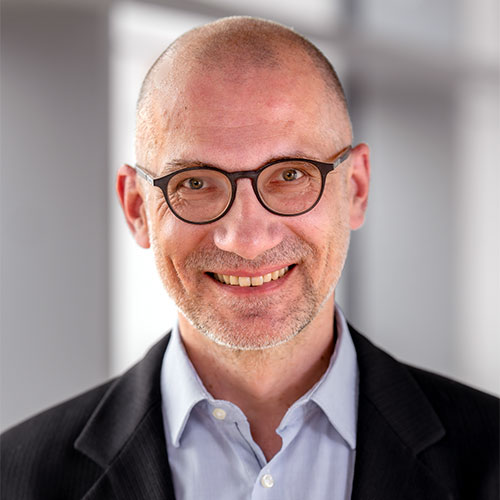 Prof. Dr. Claus Atzenbeck | Hof University of Applies Sciences Prof. Dr. Claus Atzenbeck | Hof University of Applies Sciences