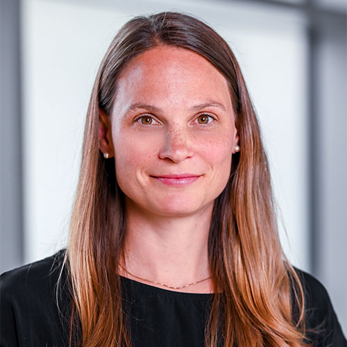 Dr. Julia Frank | Hof University of Applies Sciences